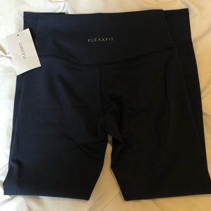 NEVER WORN naxy flexxfit medium leggings